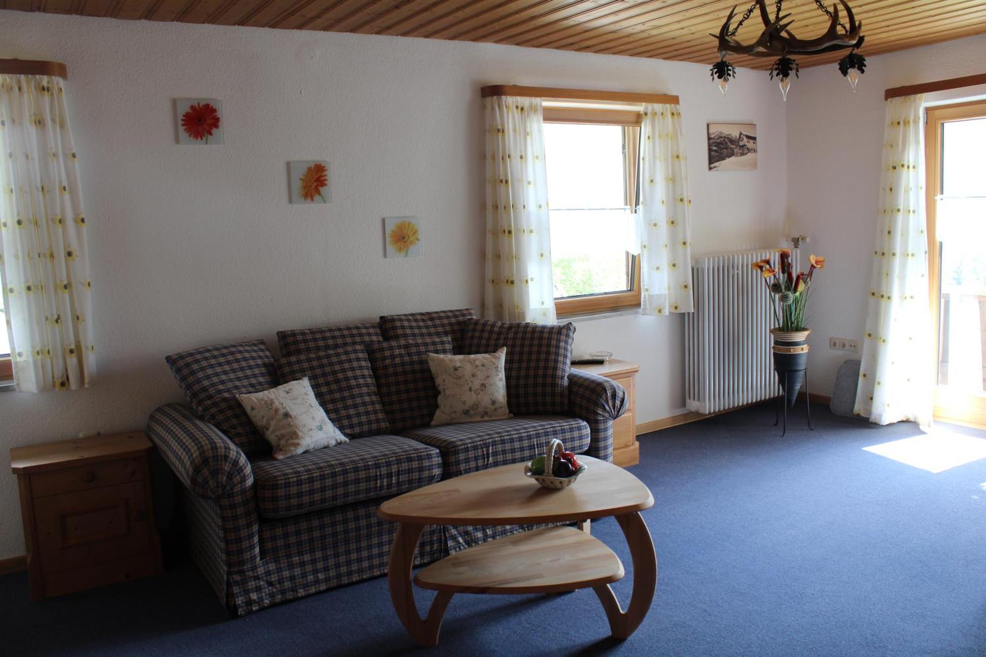 Pfeiffer Alm Am Sonnenhang Mit Blick Auf Die Zugspitze Garmisch-Partenkirchen Room photo